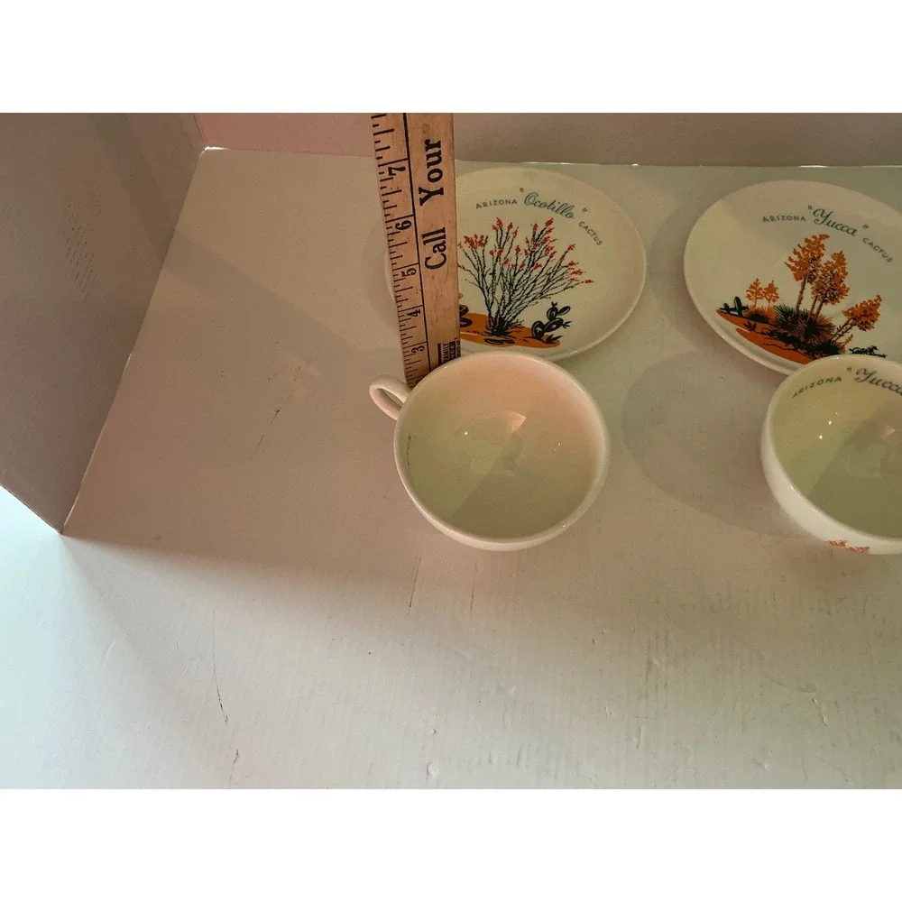 Universal Potteries preowned these